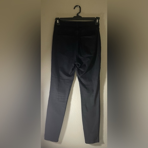 Cotton On size 6 High Cropped Skinny - Picture 3 of 3